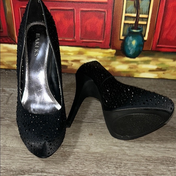 Bakers Black Glitter Platform Heels - Picture 11 of 12